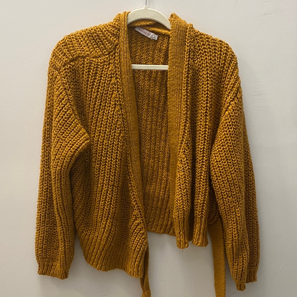 Shoe Dazzle Mustard Knit Cardigan